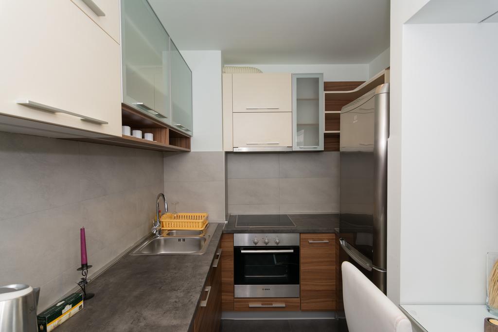 Apartment Mercedes Белград Стая снимка